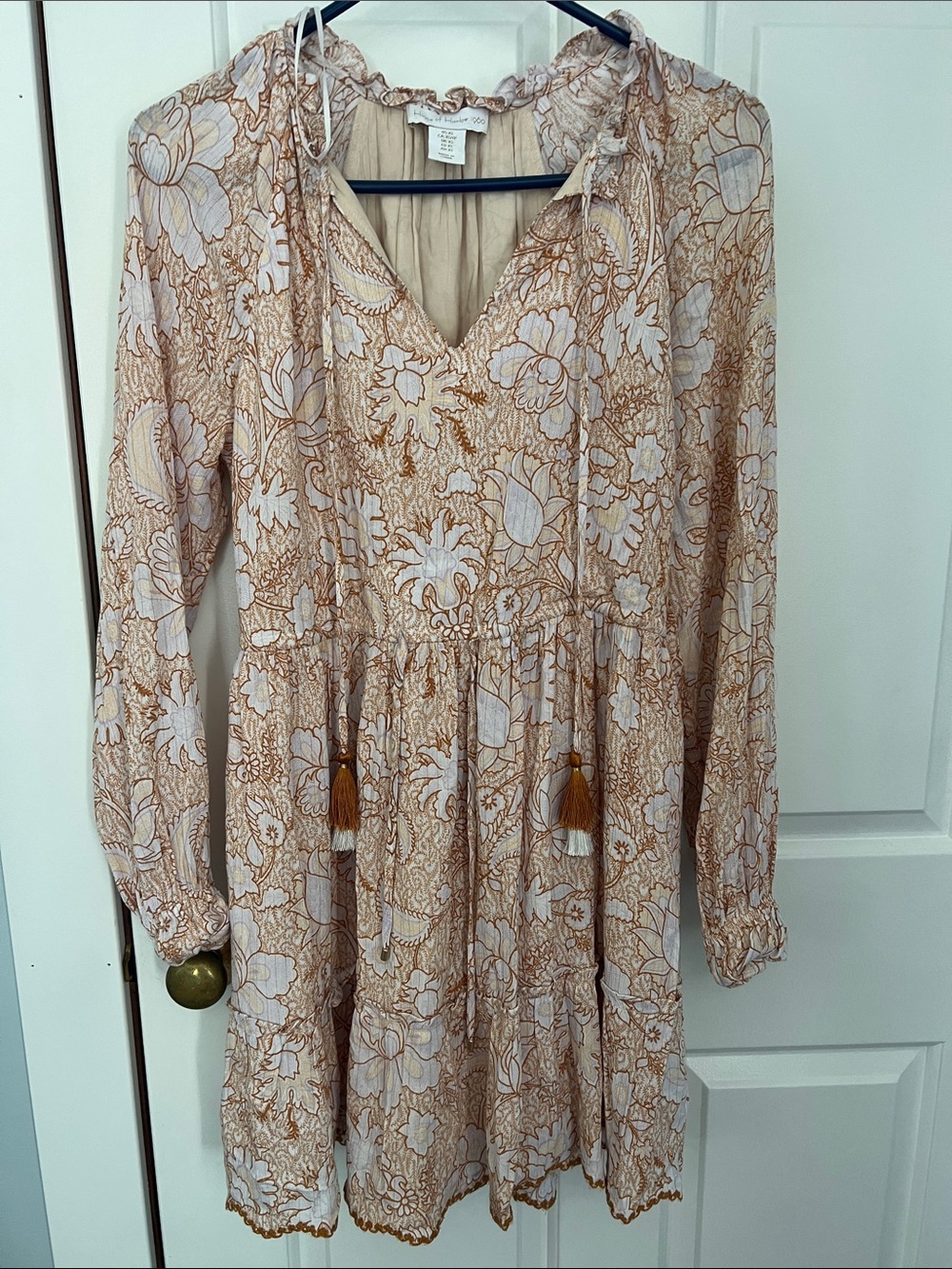 Boho Floral Tassel Peasant Dress in Cream & Tan
House of Harlow
